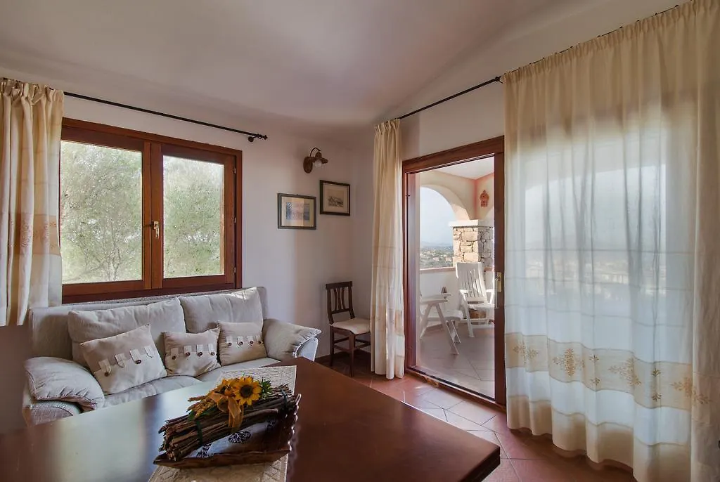 Case Belvedere Lägenhet Porto San Paolo  Italien